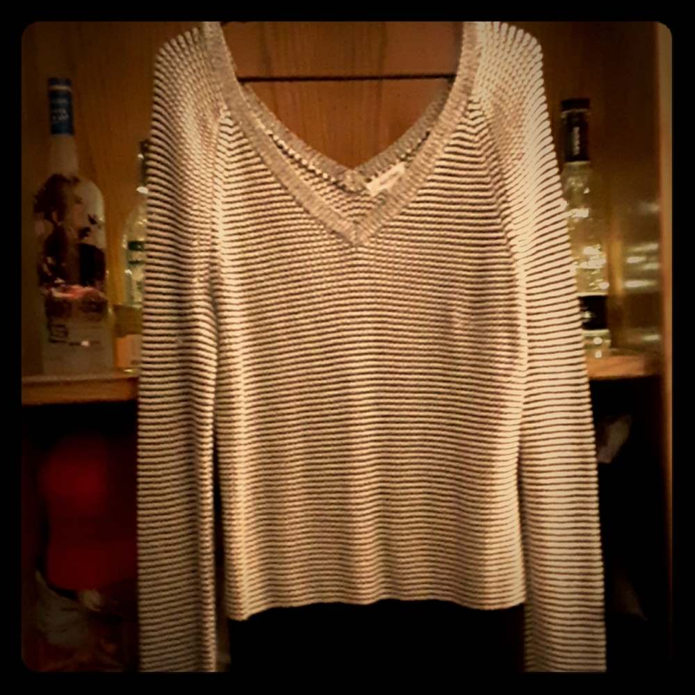 Women's  L Calvin Klein sweater